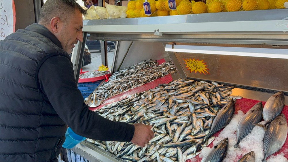 Kilosu 80 liradan satılıyor: Tezgahlar şenlendi - 5