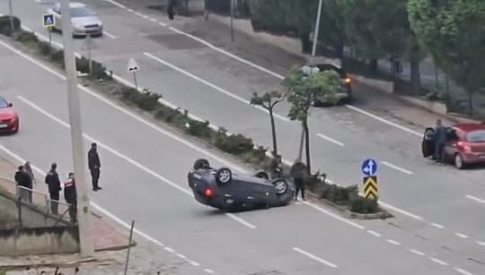 İnegöl'de trafik kazası: Bir yaralı