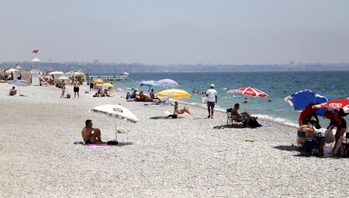 Antalya'da 1 günlük tatilin maliyeti 1500 TL! Rakam 3 katına kadar çıkıyor Antalya'da 1 günlük tatilin maliyeti 1500 TL! Rakam 3 katına kadar çıkıyor