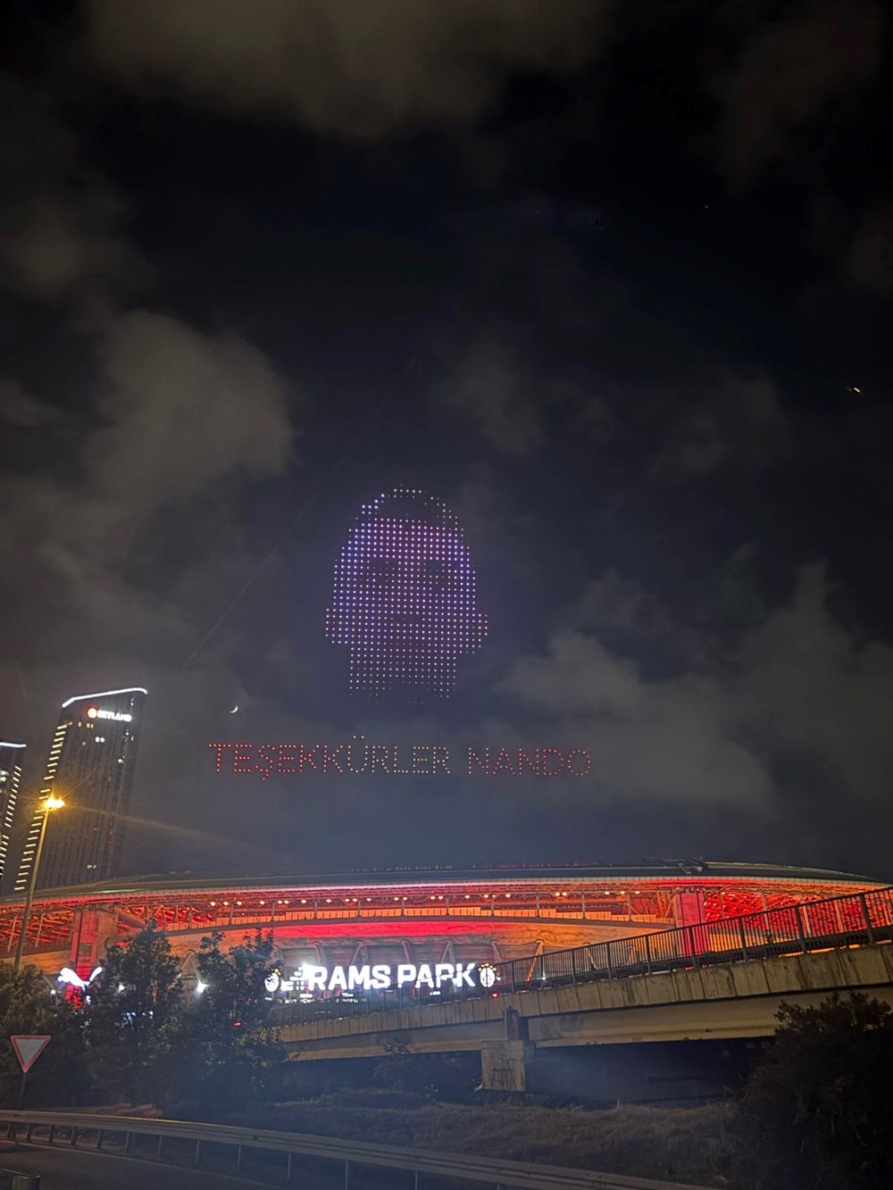 Galatasaray'dan maç sonu drone gösteri: Büyüleyici şov 79 g8pqE3ElMkWclnmzHeS1uQ