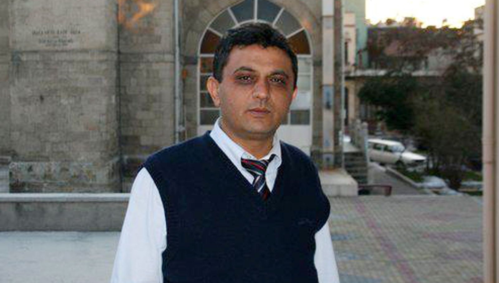 Maç sonrası kalp krizi geçiren belediye personeli öldü