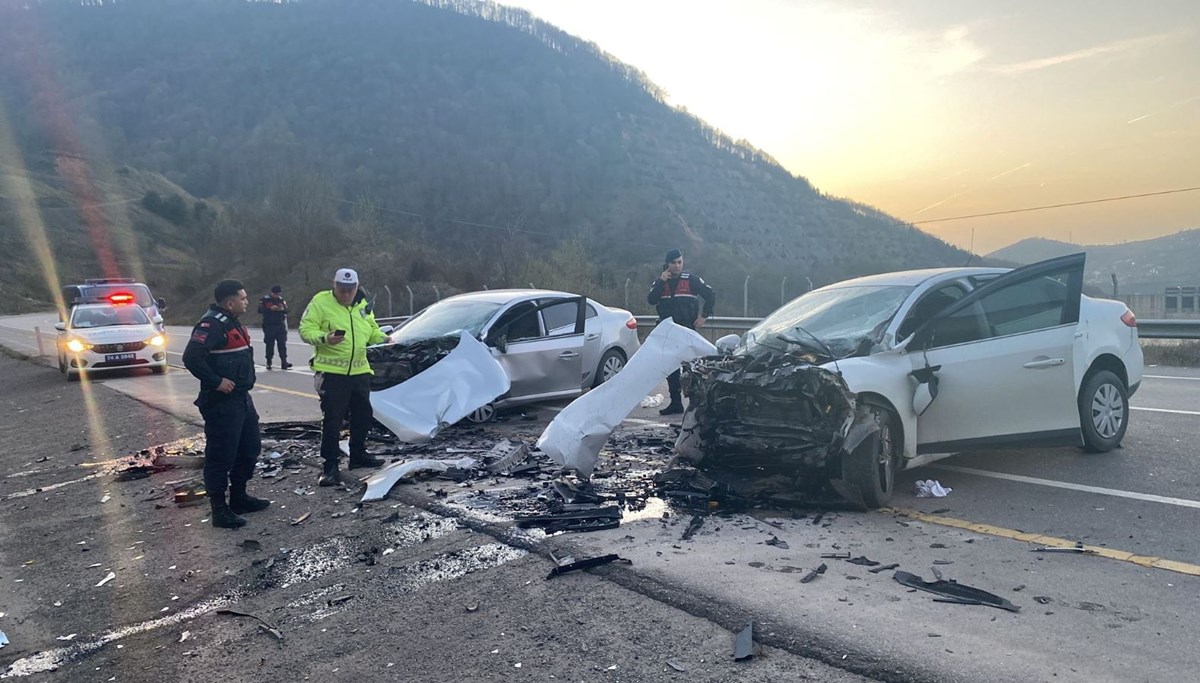 İki otomobil kafa kafaya çarpıştı: 1 ölü, 1 ağır yaralı