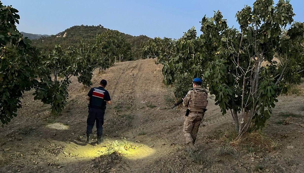 Jandarma geçit vermiyor: Bahçede, tarlada devriye