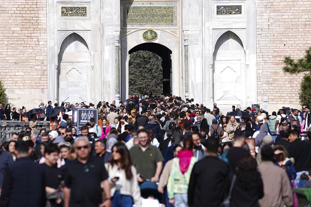 İstanbul'da Hayat Durdu: Trafik Yoğunluğu Alarm Veriyor! 72