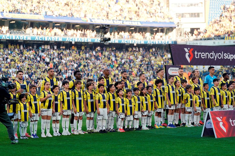 Kadıköy'deki dev derbide kazanan Beşiktaş! 81 gBteriu2nk cwZrSCcEbEA