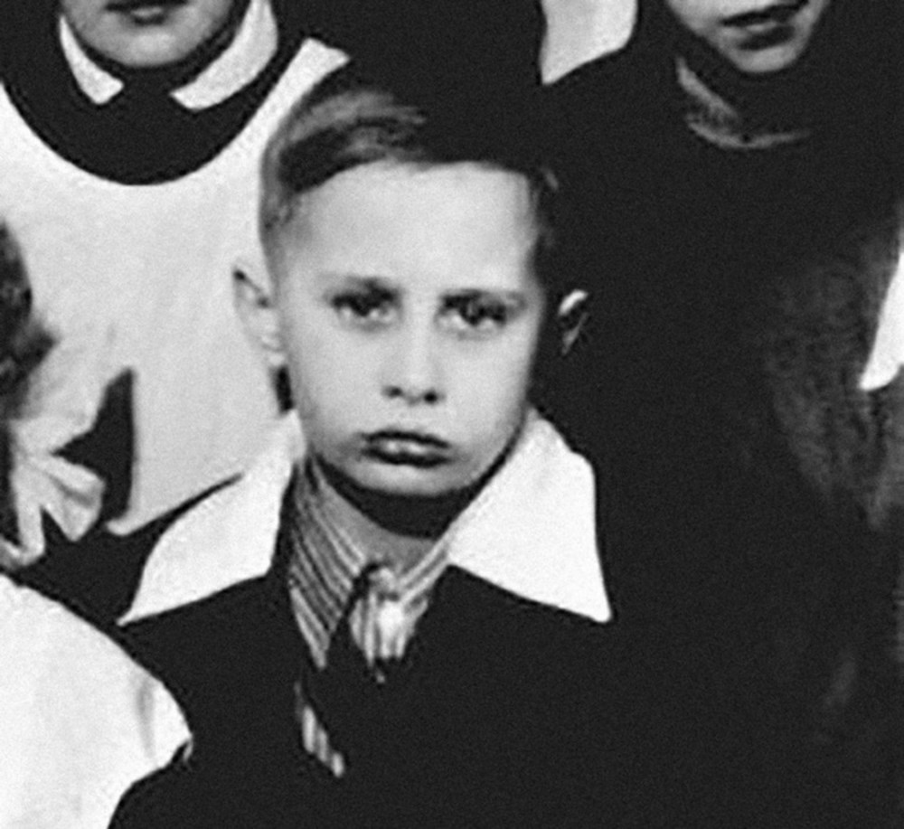 Bu ünlüyü tanıdınız mı? "Çılgın Bediş havam var" notuyla paylaştı(Ünlülerin çocukluk ve gençlik halleri) - 585