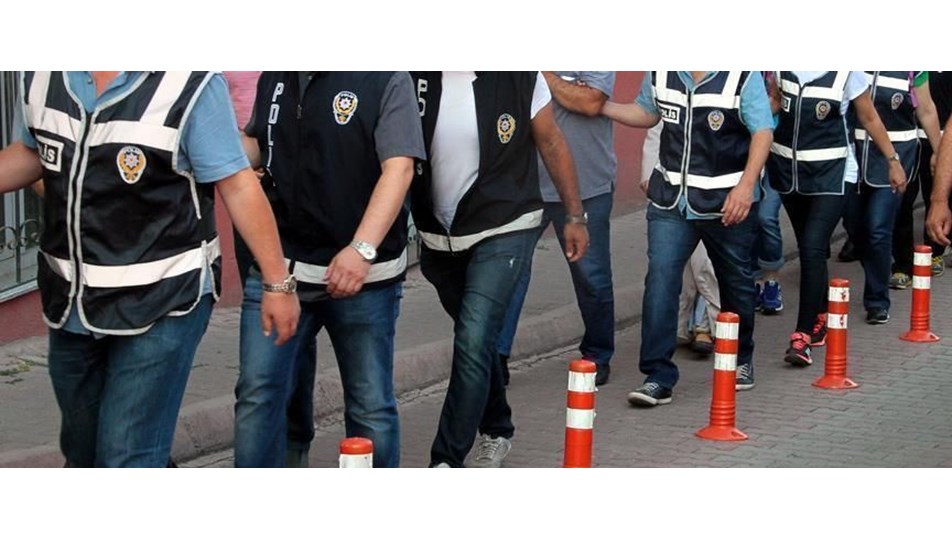 FETÖ'nün TSK'daki mahrem yapılanması operasyonunda 5 tutuklama