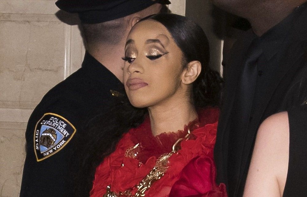 Togridan-togri yigit gey yigitga dickini sorishiga ruxsat berdi