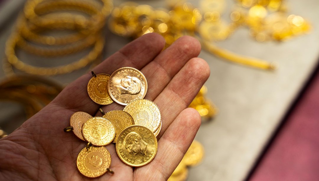 Altın fiyatları doların gölgesinde geriledi