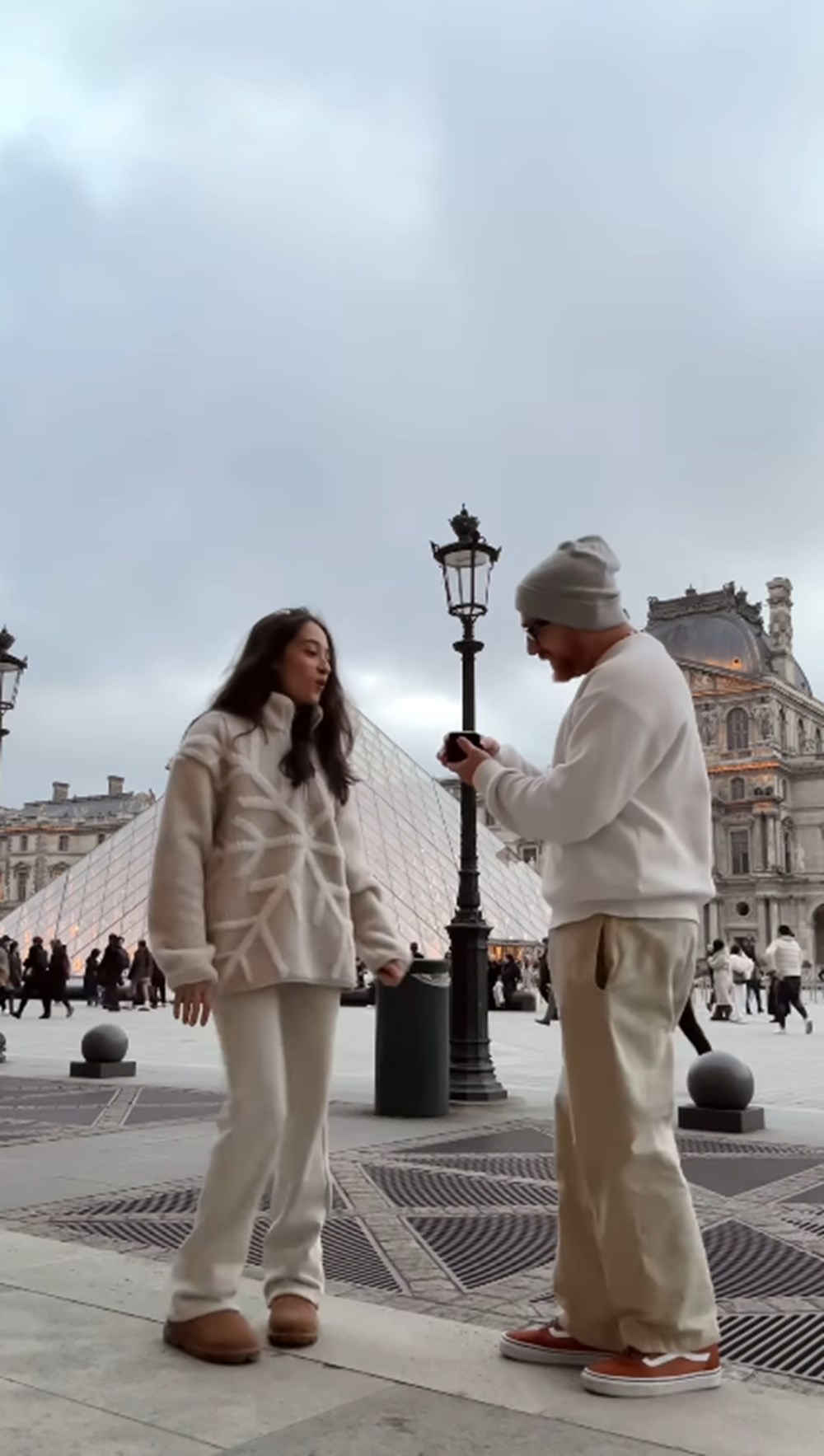 Çocuklar Duymasın'ın yıldızı Furkan Kızılay evleniyor! Paris'te romantik evlenme teklifi - 5