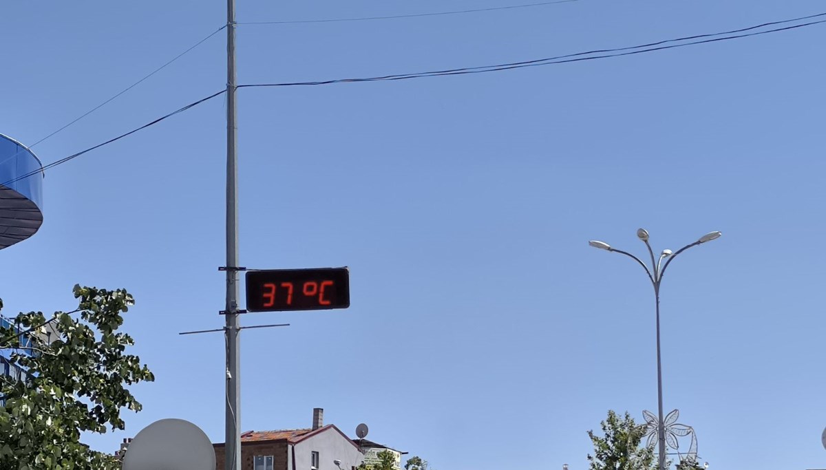 Bir ilçede termometreler 38 derecelere kadar çıktı