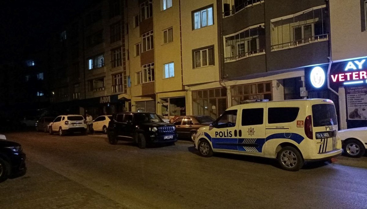 19 yaşındaki genç babasını bıçakladı 19 yaşındaki genç babasını bıçakladı