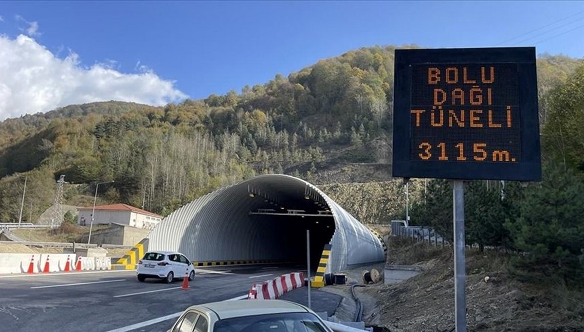 Bolu Dağı Tünelinde çalışma Bolu Dağı Tünelinde çalışma