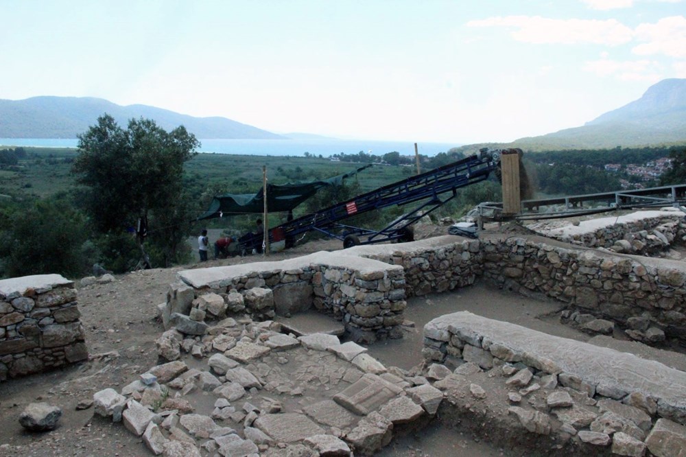 Meclis binası ve tapınak iki bin yıl sonra gün yüzüne çıktı - 4