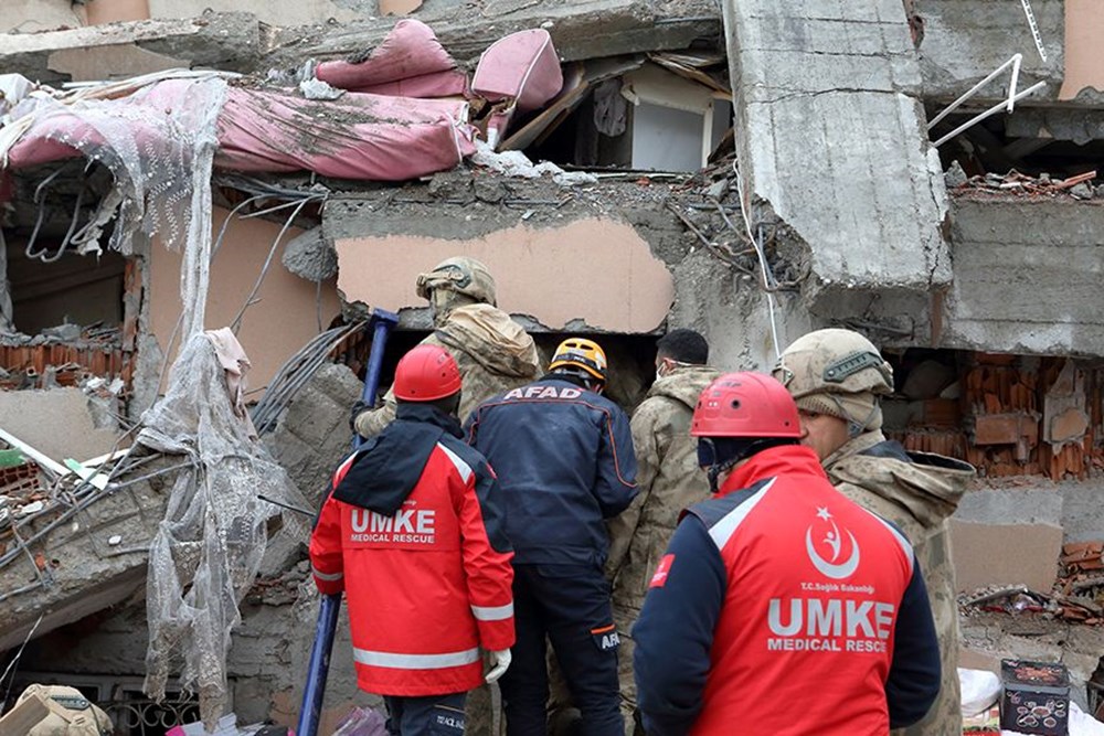 Deprem bölgesinden mucize kurtuluşlar - 44