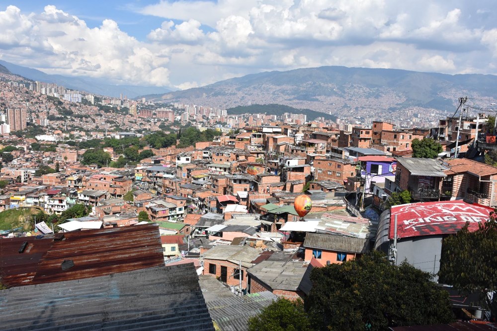 Kolombiya'nın tehlikeli bölgesi Comuna 13 çetelerden arındıktan sonra cazibe merkezi oldu - 19