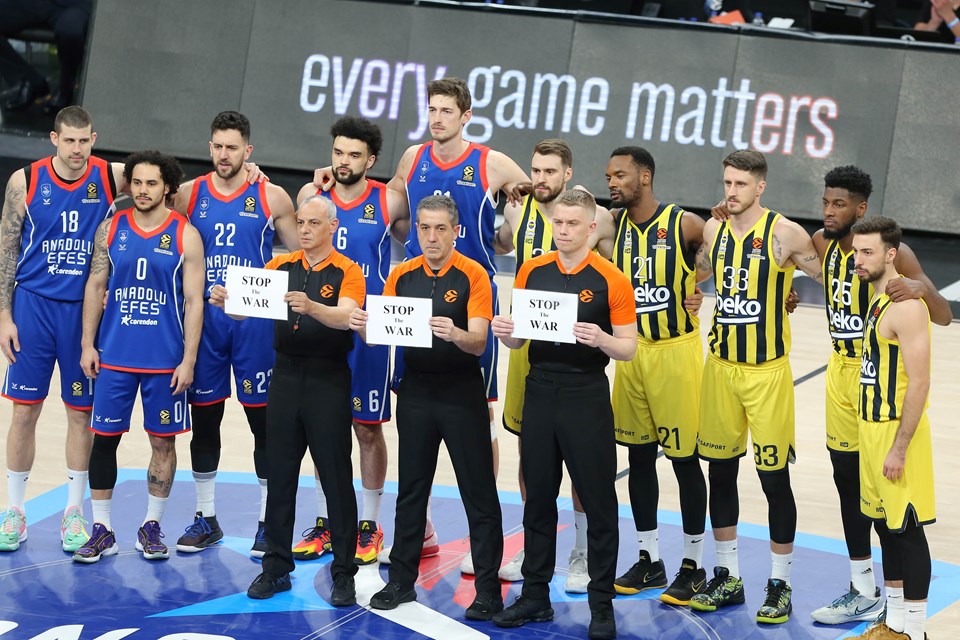 EuroLeague'de Türk derbisini Anadolu Efes kazandı (Anadolu Efes-Fenerbahçe Beko maç sonucu) - 2