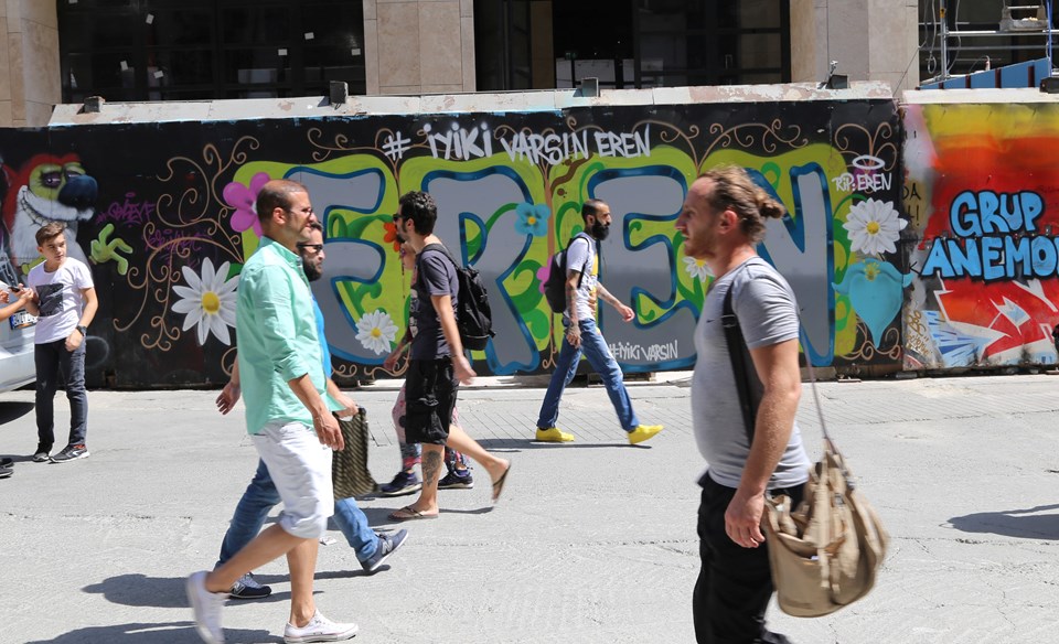 Eren Bülbül için İstiklal Caddesi'nde grafiti yapıldı - 2