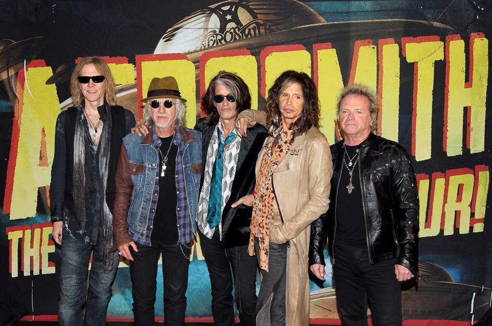 Aerosmith konserlerine ses telleri engeli - 1