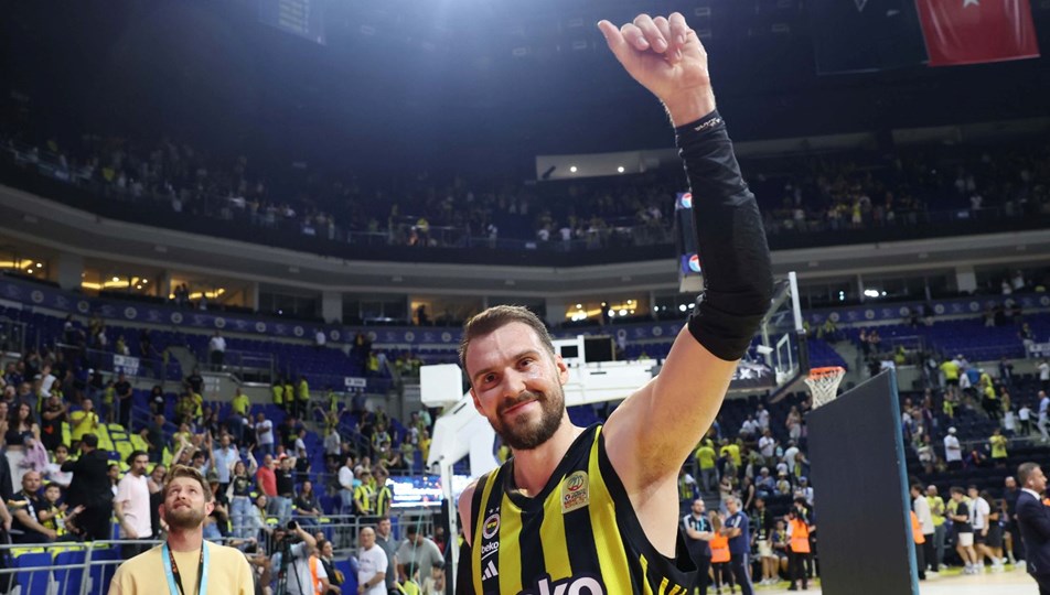 Fenerbahçe Beko son hücumda kazandı, seri 2-0 oldu!