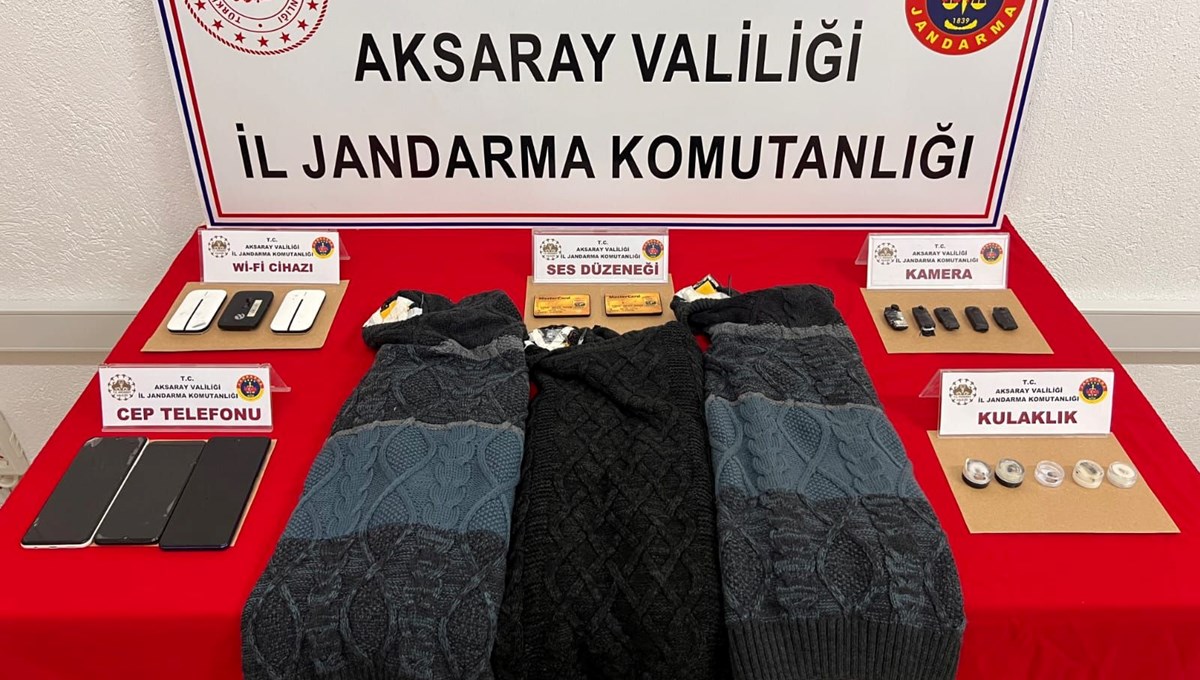 Görüntü ve ses düzenekli kıyafetle ehliyet sınavına girdiler Görüntü ve ses düzenekli kıyafetle ehliyet sınavına girdiler