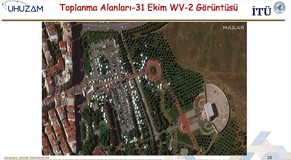 İzmir'deki yıkım uzaydan görüntülendi
