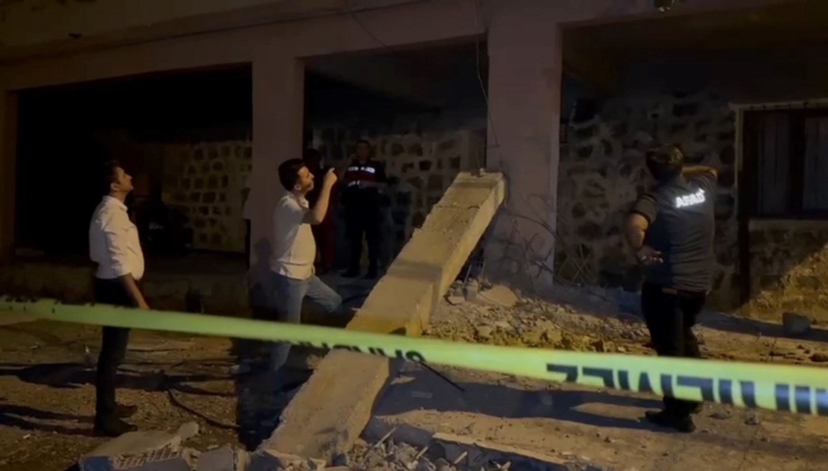 Evin balkonu çöktü