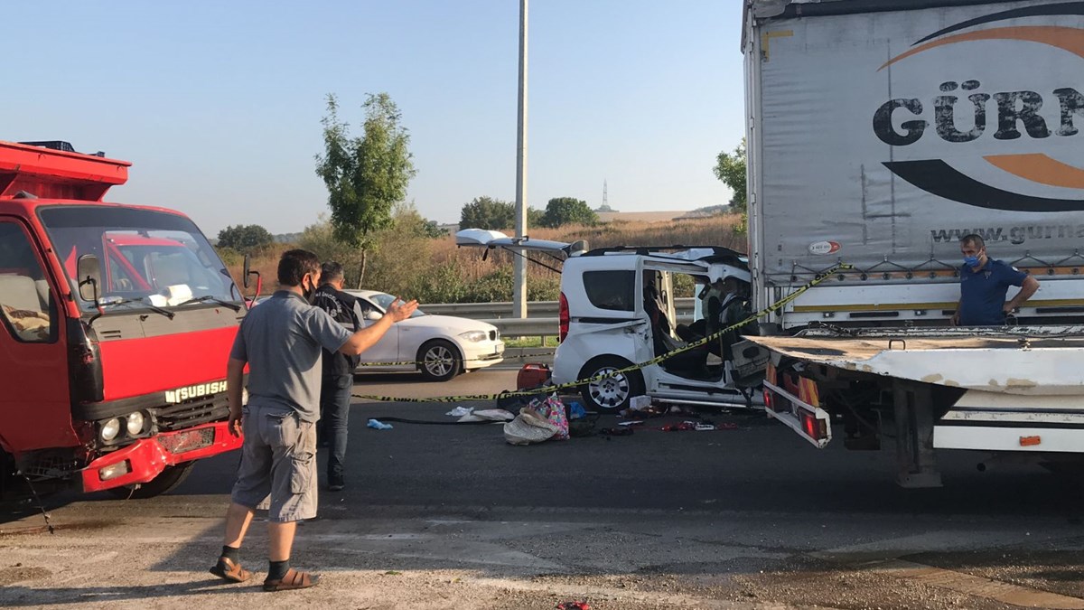 Dugun Hazirligi Yapan Cifti Trafik Kazasi Ayirdi Ntv