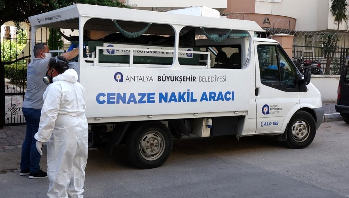 Kötü kokunun arkasından ceset çıktı: Haberi alan ailesi yıkıldı Kötü kokunun arkasından ceset çıktı: Haberi alan ailesi yıkıldı