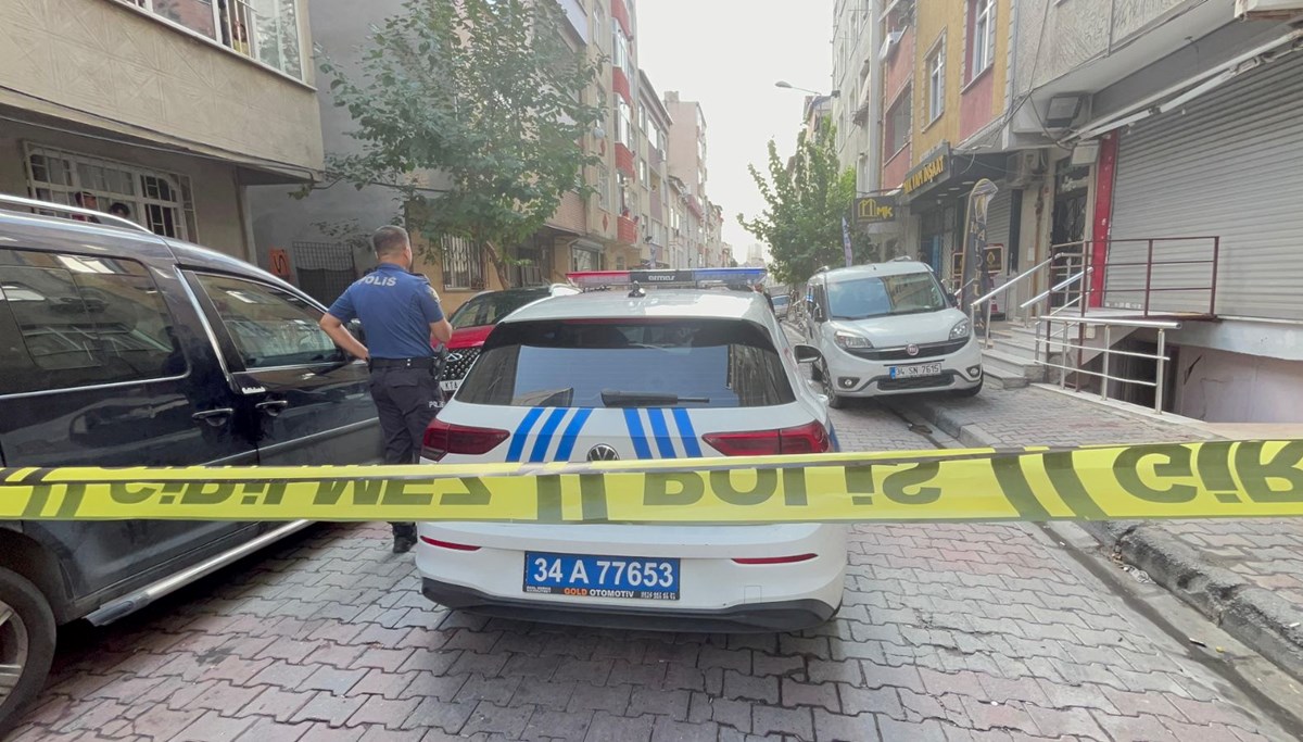 Küçükçekmece’de cinayet: Anne öldü, onu bıçaklayan baba ağır yaralı