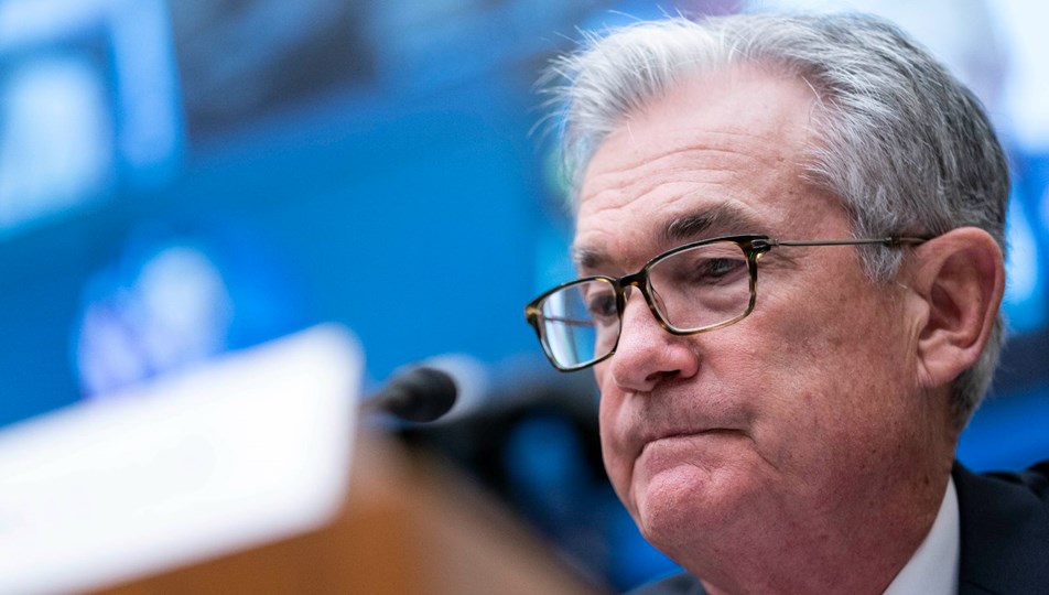 Fed Başkanı Powell'dan Omicron varyantı uyarısı