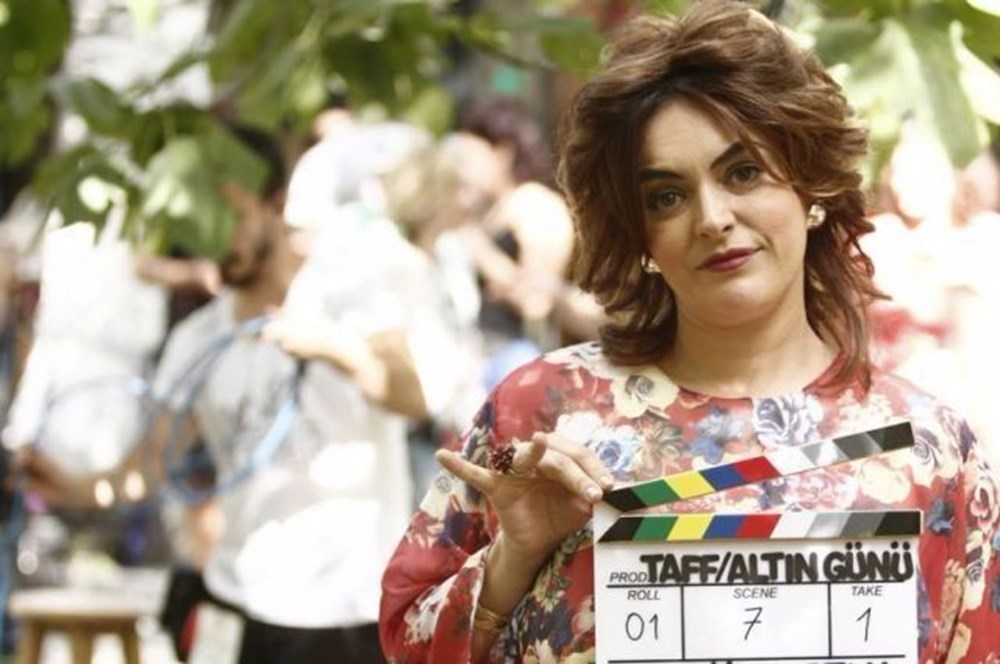 homoseksüel pornosu rüyada kuran öğretmek