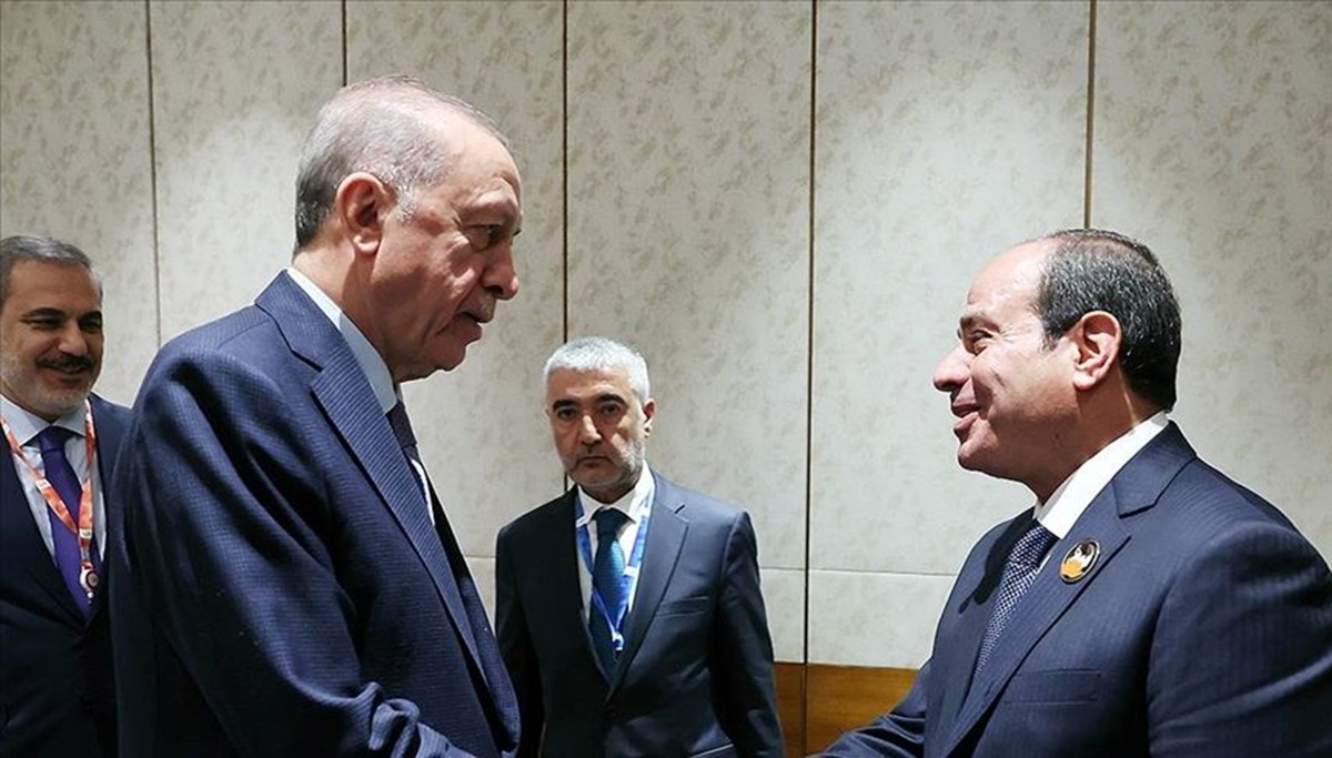 Cumhurbaşkanı Erdoğan, Mısır Cumhurbaşkanı Sisi ile görüştü Cumhurbaşkanı Erdoğan, Mısır Cumhurbaşkanı Sisi ile görüştü