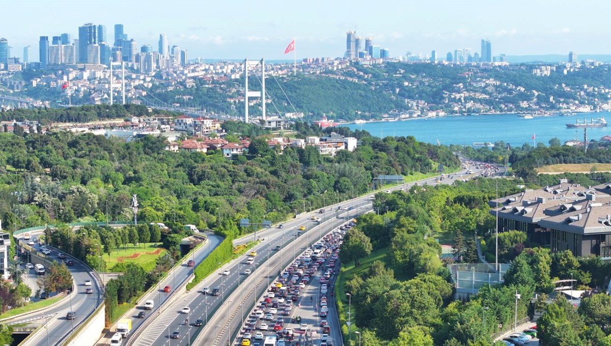 Tatil sonrası ilk mesai günü: İstanbul trafiğinde kısıtlı yoğunluk
