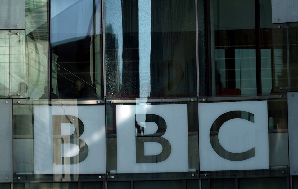 İngiltere'de 'BBC payı' 2027'de kaldırılacak - 1
