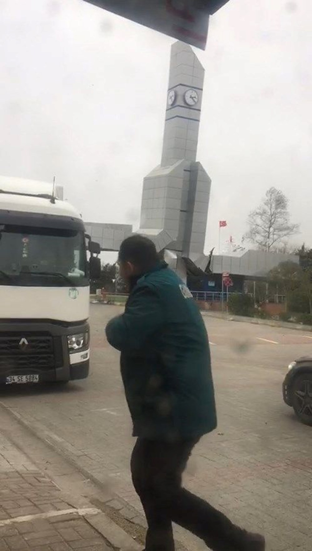 Türkiye'nin birçok ilinde lodos etkili oldu - 3