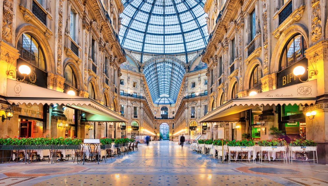 Milano'da gece hayatına düzenleme: Turistik noktalarda içecek satışı yasaklandı