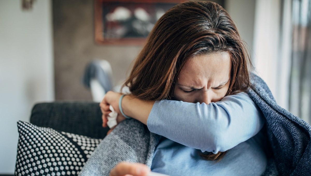 Belirtileri soğuk algınlığıyla karıştırılıyor: Her 6 kişiden 1'ini öldürüyor! Dünya Sağlık Örgütü uyardı Belirtileri soğuk algınlığıyla karıştırılıyor: Her 6 kişiden 1'ini öldürüyor! Dünya Sağlık Örgütü uyardı