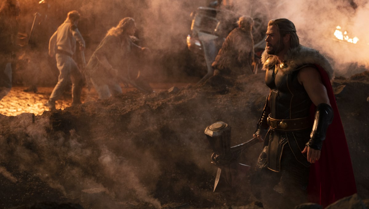 Thor: Love and Thunder üst üste üçüncü hafta sonunda da lider
