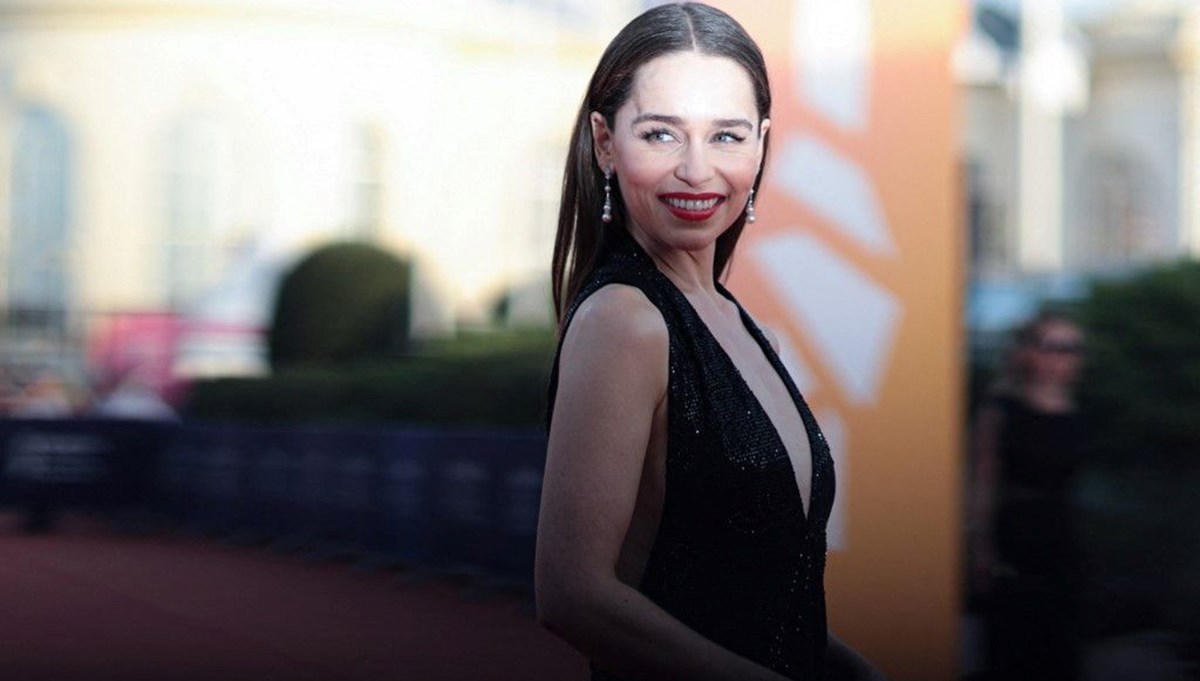 Game of Thrones yıldızı Emilia Clarke: Ölmekten çok kovulmaktan korktum