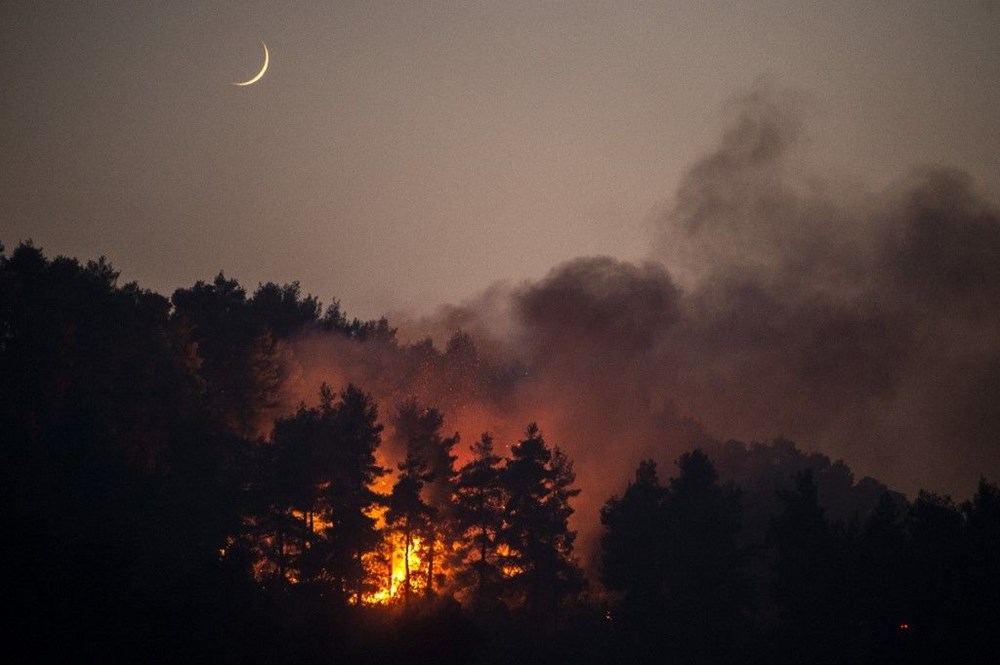 Yunanistan’da yangın felaketinin boyutları ortaya çıktı: 586 yangında 3 kişi öldü, 93 bin 700 hektardan fazla alan yandı - 2