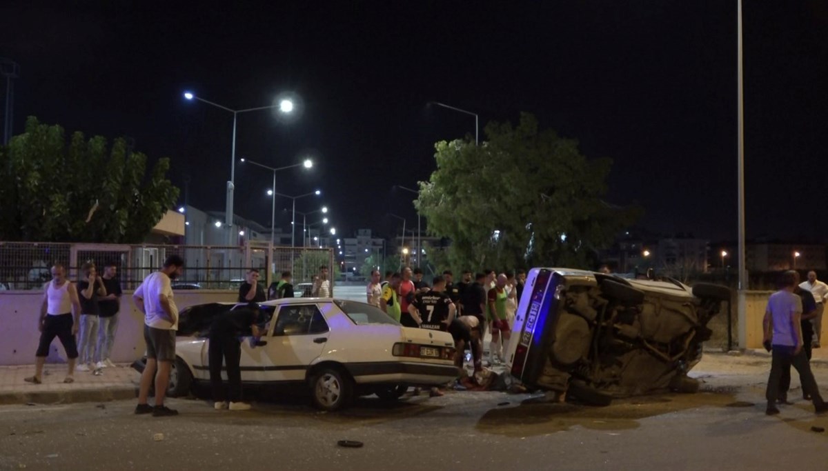 Antalya'da feci kaza: 3'ü ağır 4 yaralı