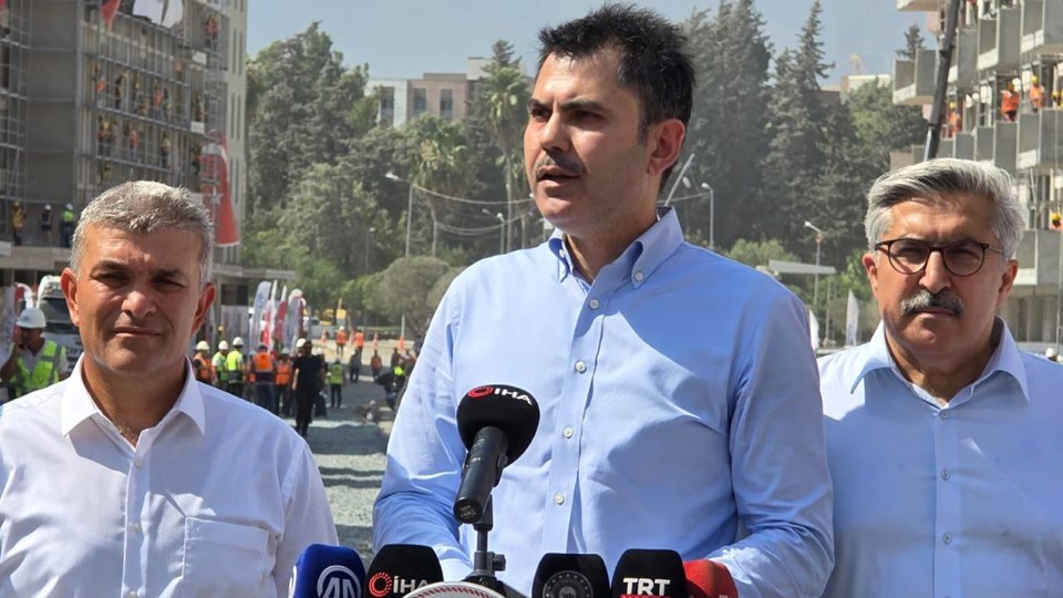 Bakan Kurum: Yangınlardan etkilenen illerde 350 konutun ihale süreci başlatıldı - 1