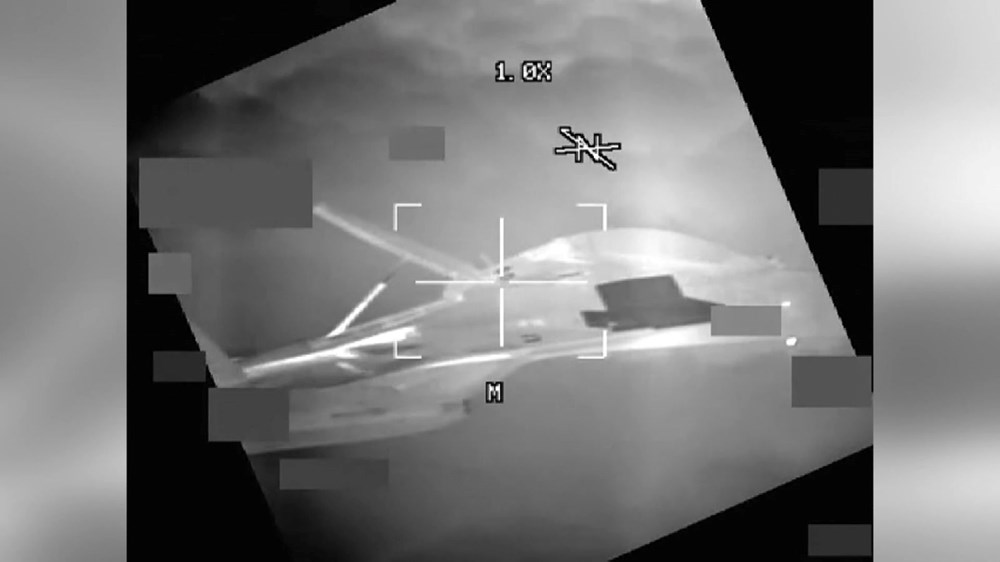 Çin jeti, ABD bombardıman uçağına 3 metre yaklaştı - 5