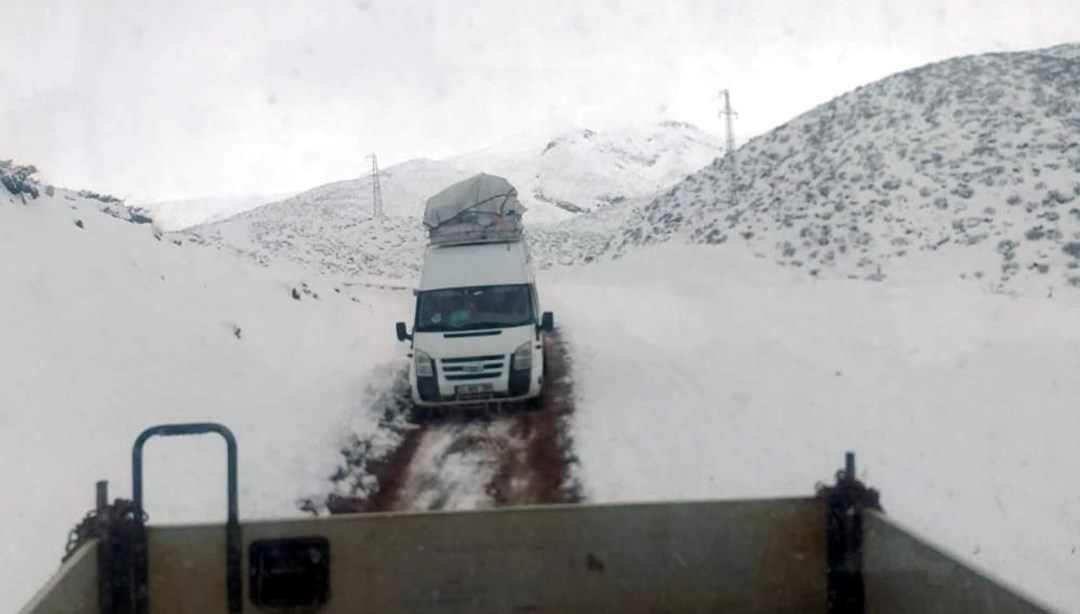 Nisan ortasında kar esareti