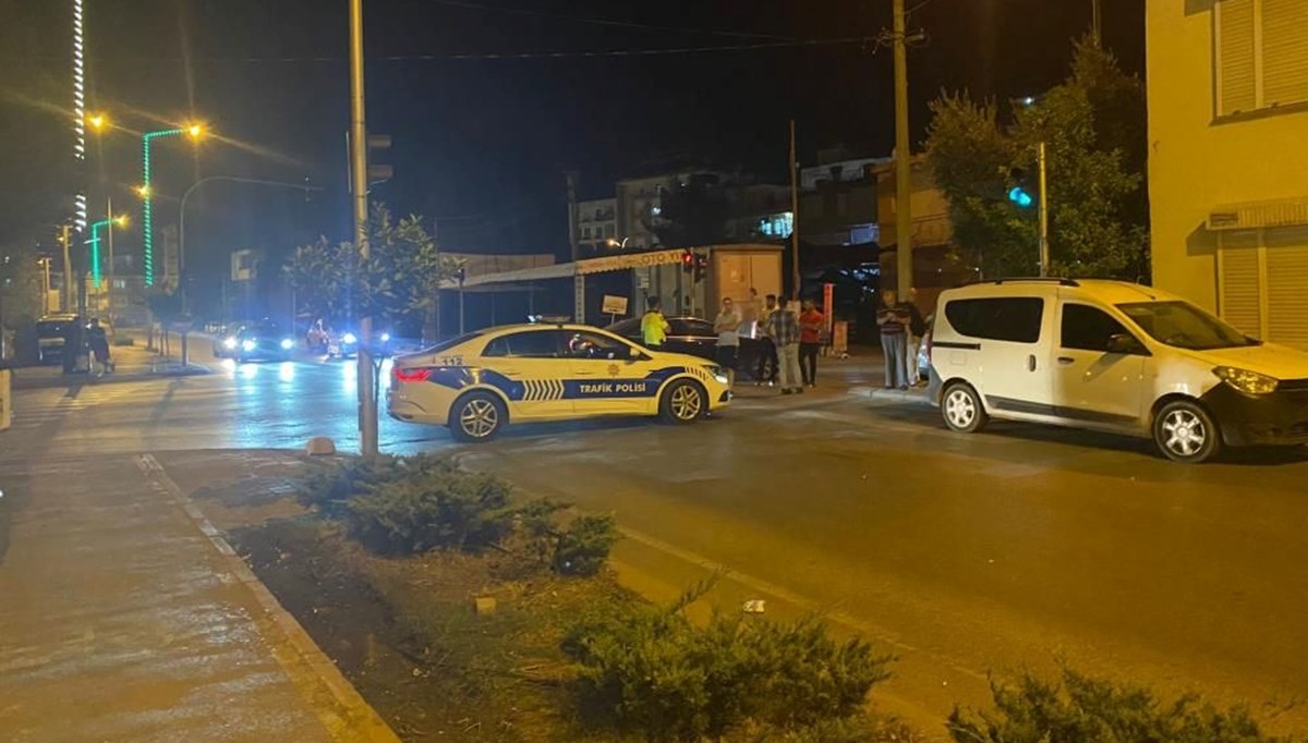 Şüpheli çantadan kıyafet ve iç çamaşırı çıktı Şüpheli çantadan kıyafet ve iç çamaşırı çıktı