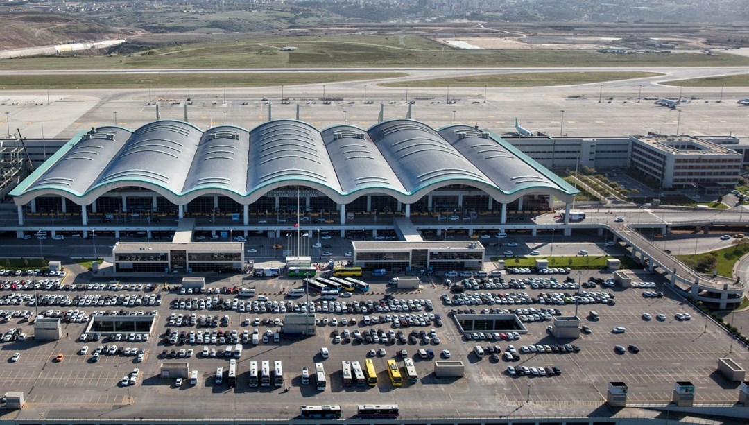 ISTAMBUL SABIHA GOKCEN .LOUNGE SABIHA . СТЫКОВКА АЭРОПОРТ САБИХА ГЕКЧЕН СТАМБУЛ