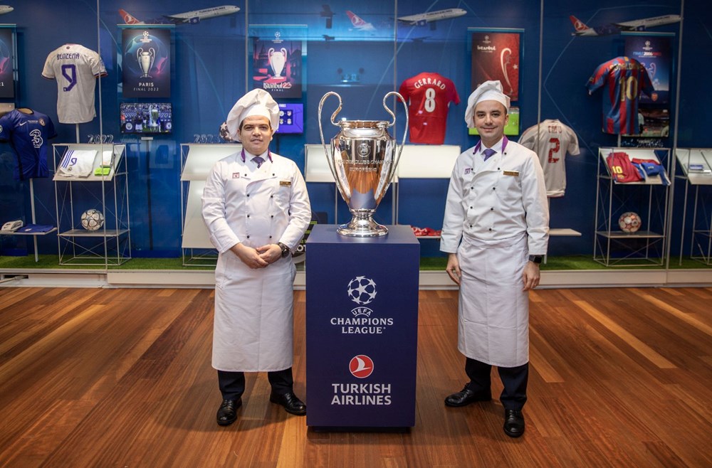 UEFA Şampiyonlar Ligi Finalleri Sergisi İstanbul Havalimanı'nda açıldı - 6
