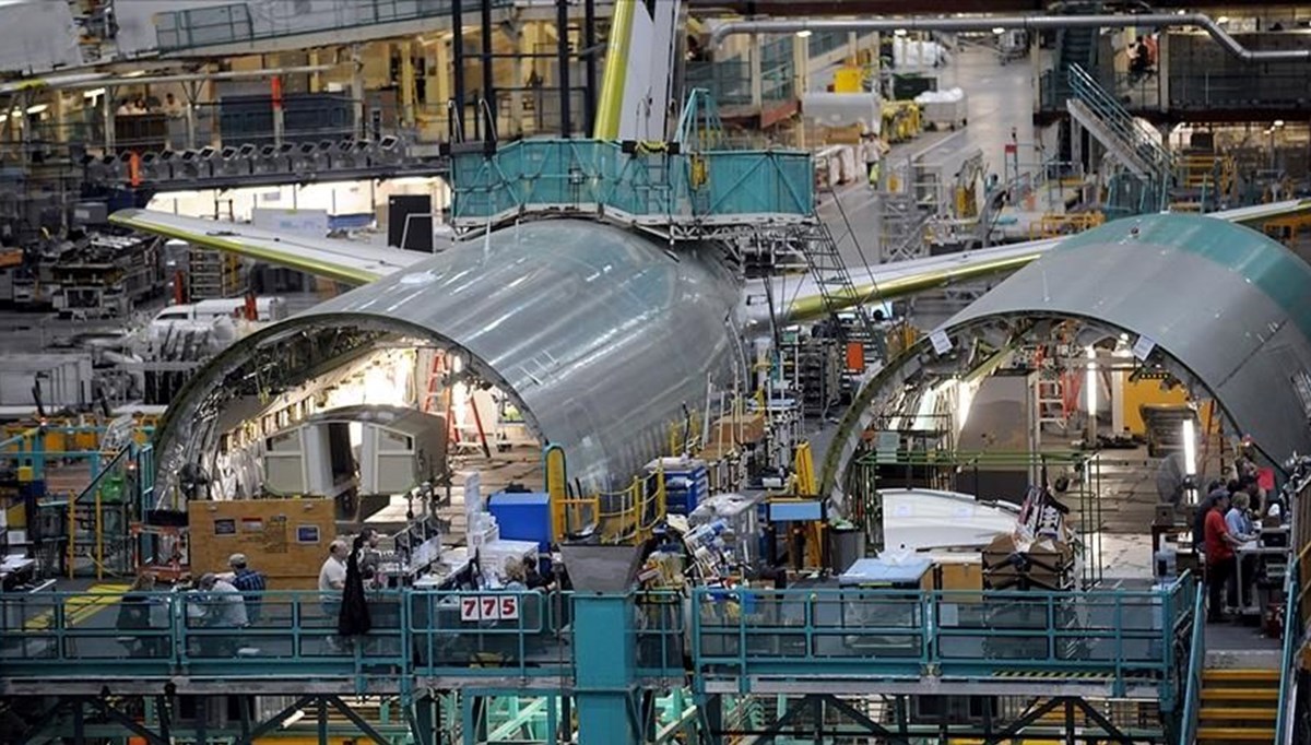Boeing bu yılın ilk çeyreğinde 1,2 milyar dolar zarar etti