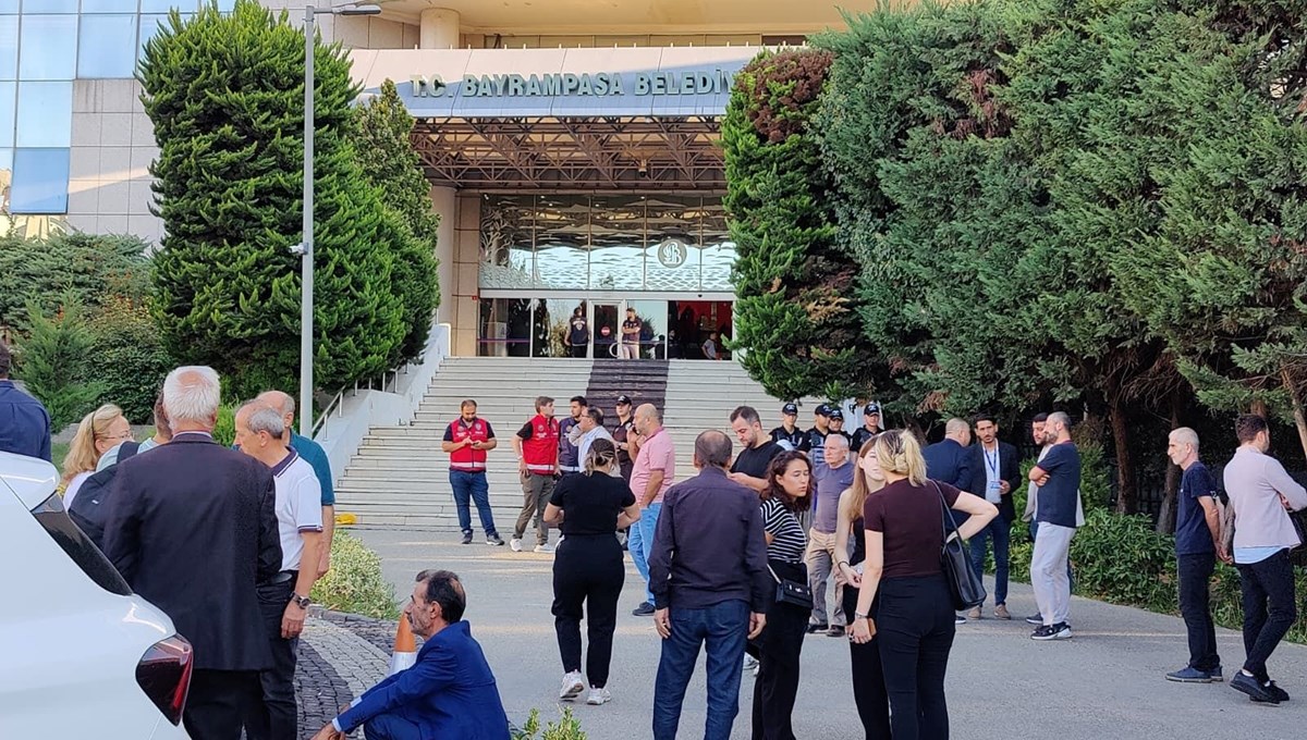 CHP’li Bayrampaşa Belediyesi’ne operasyon: Başkan Hasan Mutlu dahil 48 kişi gözaltında